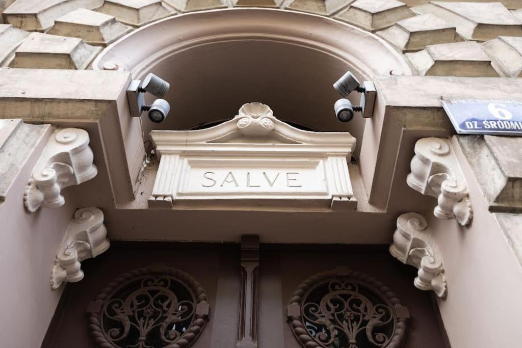 Salve Station, Krakow